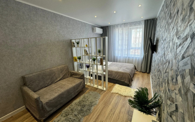 semeynye Apartments near the TRC Gorizont