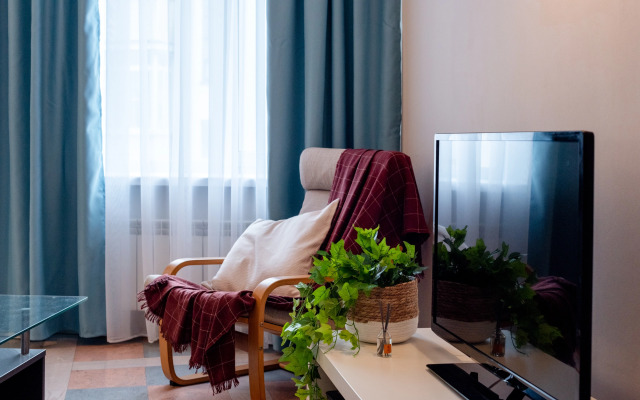 Gm Trekhkomnatnaya V 2kh Shagakh Ot Kremlya Apartments