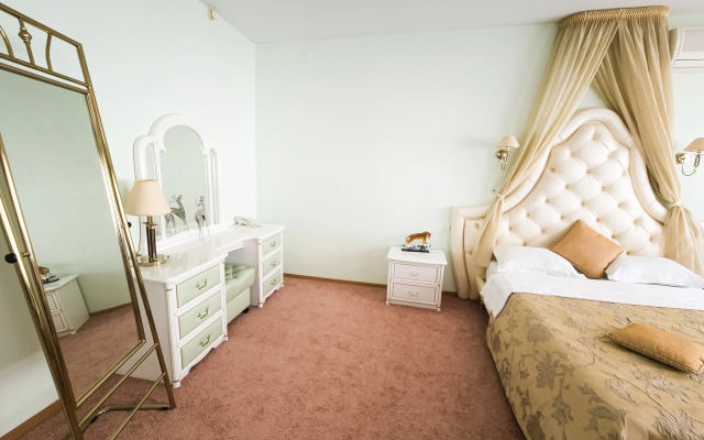 Hotel Rus