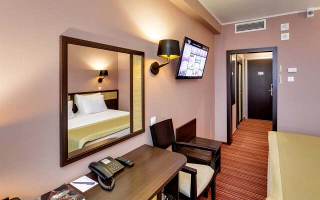 Otel' Izmaylovo Vega Servis Razmeshcheniya Favorit Grupp Hotel