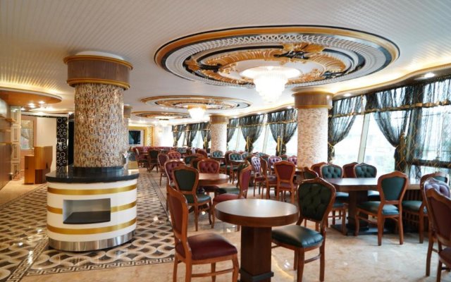 Can Adalya Palace Hotel