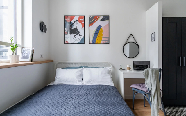 Aurora White Apartments