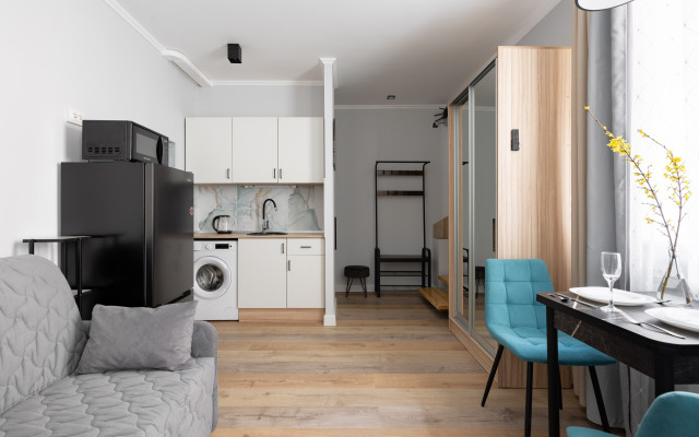 Апартаменты Let Your Flat Season