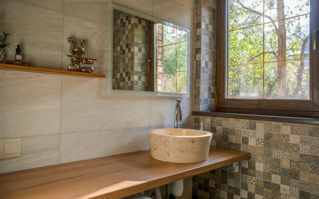 Вилла Загородный дом у озера в Подмосковье