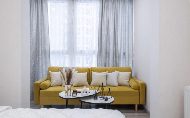 Comfort Home Na Chetaeva 43a Apartments