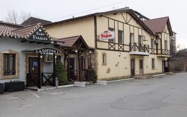 Отель Усадьба