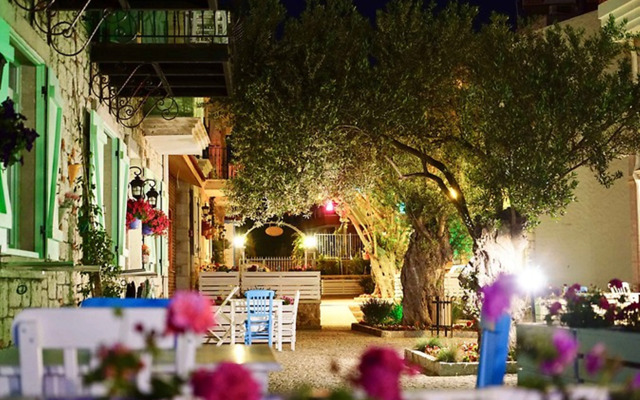 Zeytin Arası Apart Otel