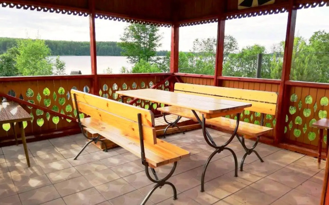 База отдыха У Максимыча на Селигере