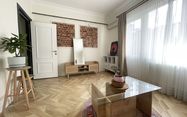 Апартаменты 2BR+2Bath entire apt with Balcony at central location