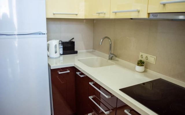 Na Tavricheskoy 7k3 Apartments