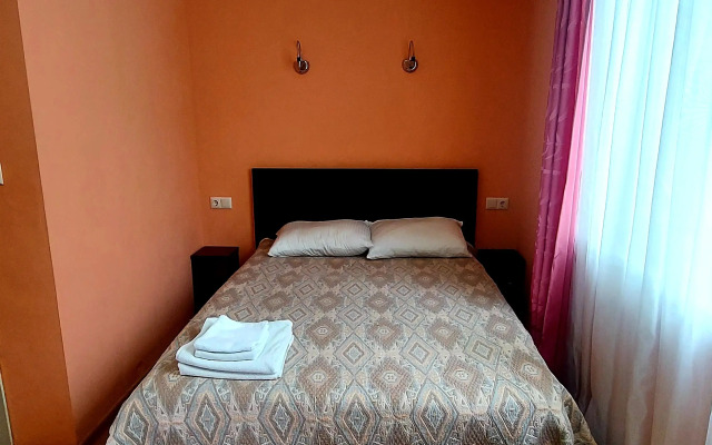 California Guest House