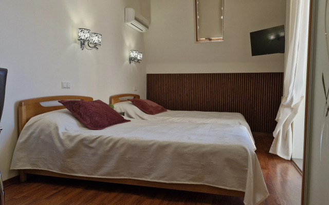 Atlant Alushta 2 Flat