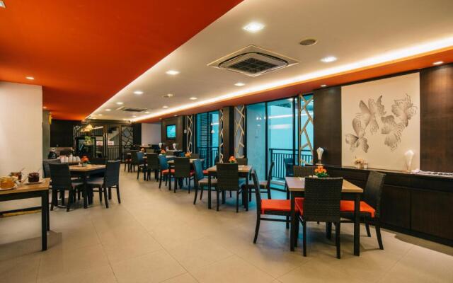 Отель Citrus Patong Hotel by Compass Hospitality