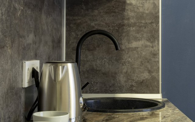 LuxApart U Metro Kupchino Apartment