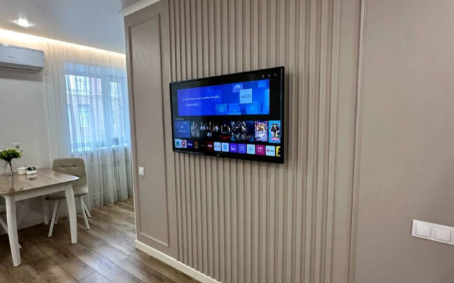 Uyutnaya Kvartira v Tsentre Goroda Flat