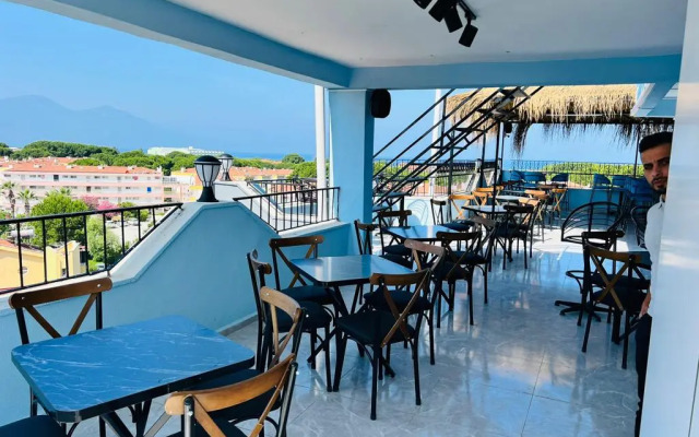 Blue Golden Sea Hotel