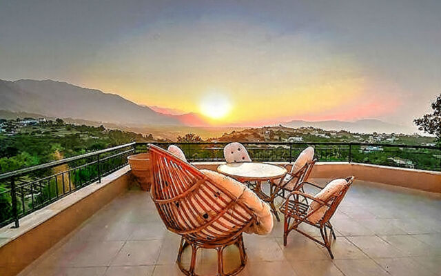 Вилла DisCrete Episkopi