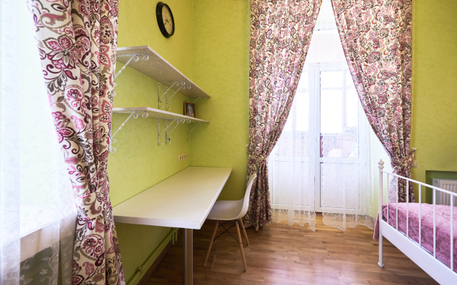 Apartments ARSENIKA near the metro and park, 10 minutes drive from the Kremlin