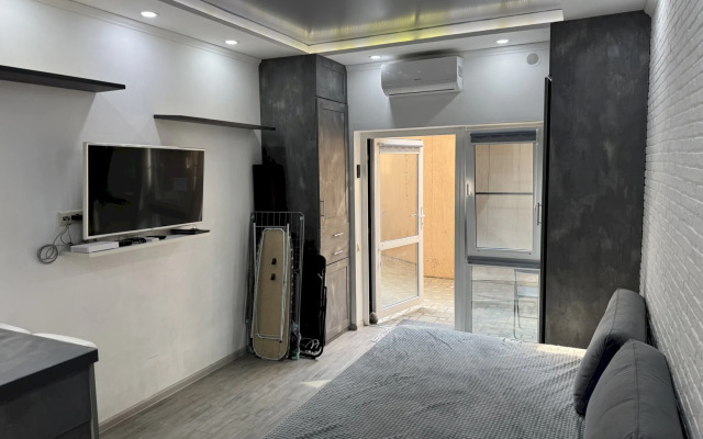 574 S Otdelnym Vkhodom I Mini-Kukhney Zhk Albatros Apartments