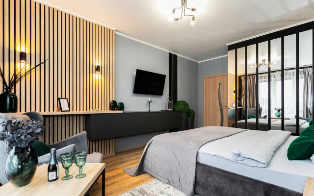 Квартира класса комфорт плюс с видом на реку в центре Рыбной деревни, остров Канта