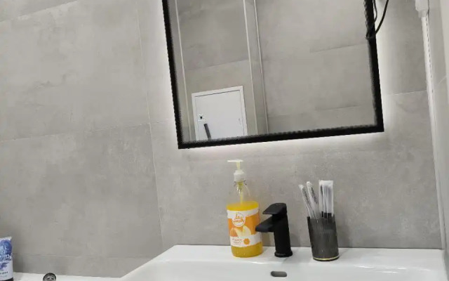 Uyutnaya na Vlasova 8 Flat