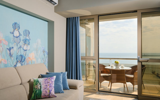 Sereniti Premium Apartment Hotel