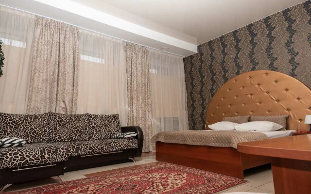 Отель Надежда