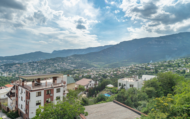 Nad Yaltoj Guest house