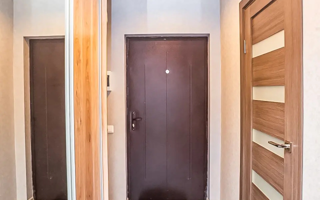 Kvartira na Molodeznom prospekte 33k1