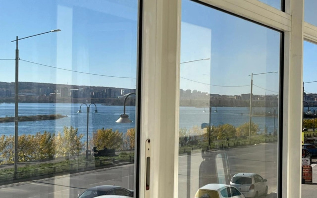 Na Verkhney Naberezhnoy 145/5 Flat (1)
