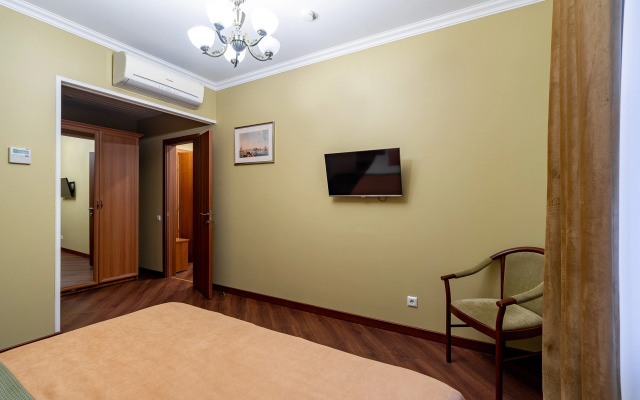 Квартира классическая евро-двухкомнатная на Столярном переулке