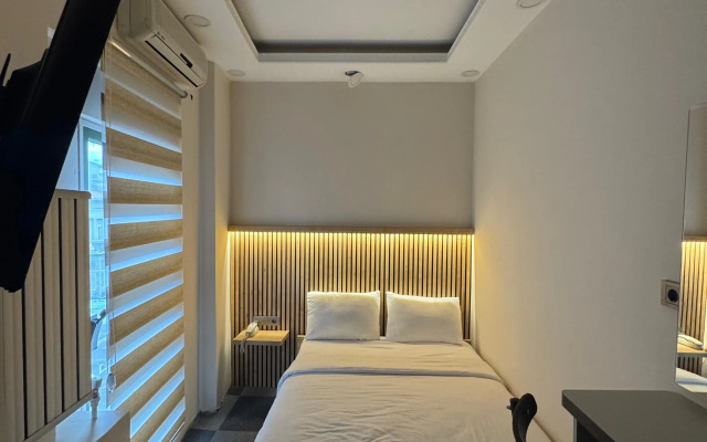 Grand Rafinn Hotel