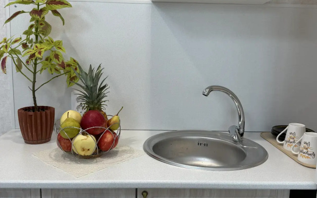 Квартира Уютная студия с новым ремонтом в тихом районе