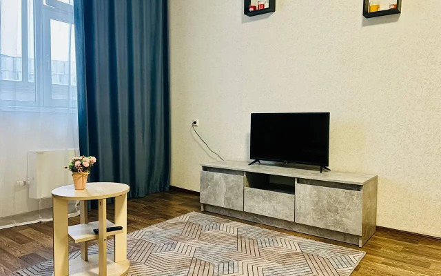 Prostornaya 1k U Metro Pykhtino Flat