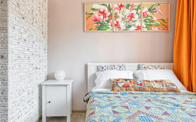 MyhomeYourhome Na Pulkovskoy D1 K2 Apartments