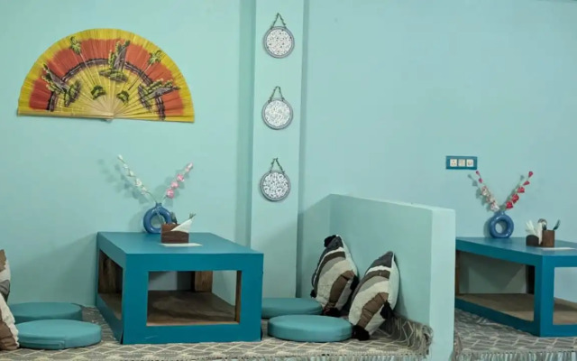 Отель Blue Moon Residency Hotel & Restaurant