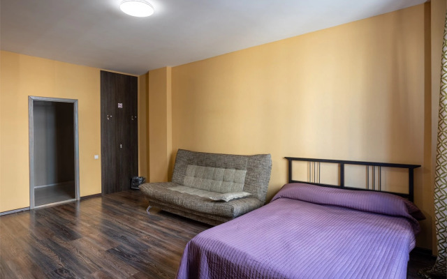 Kvarta Apartments 3 Bedrooms on Gzhatskaya St. 22/3
