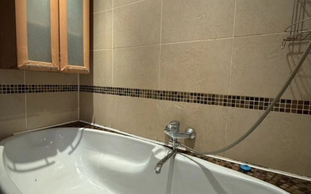 3-Komnatnaya Na Stroitelnoy 8 Flat