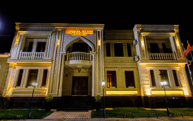 Dali Samarkand Hotel