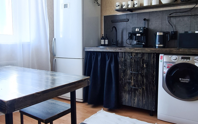 Апартаменты Тундровая 12 трехкомнатная