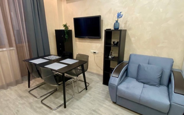 Studiya S Cherdakom Naprotiv Tts Gorki Gorod Flat