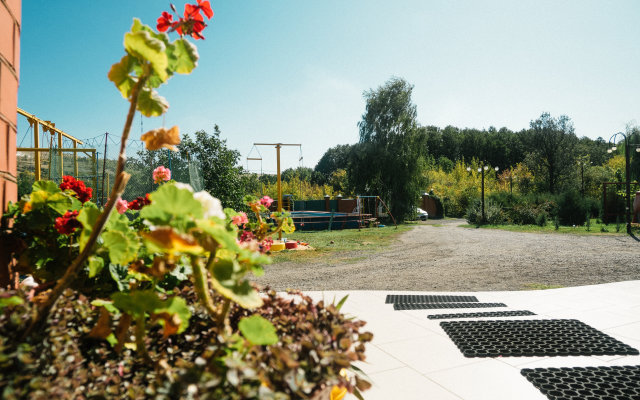 Отель Green Roof