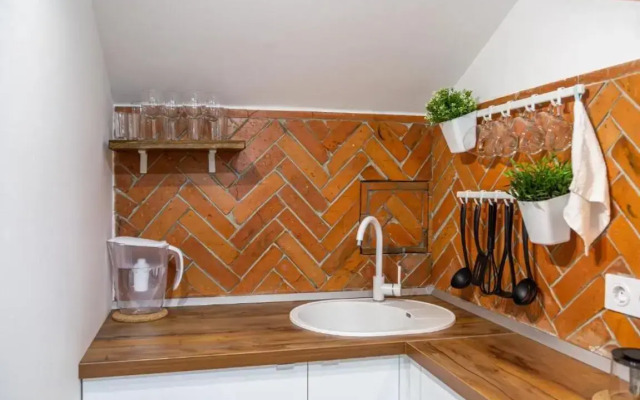 M1C Studio Apartments