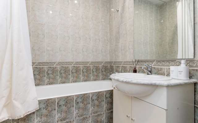 Naberezhnaya Tarasa Shevchenko 3/2 Apartments