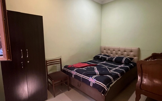 Komitas Guest House