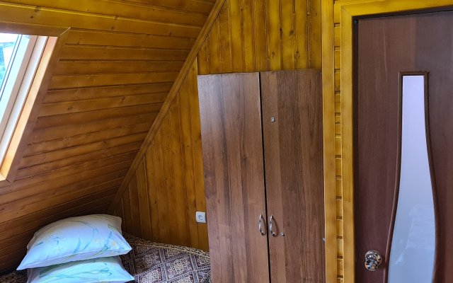 Na Vzlyotnoj Guest House