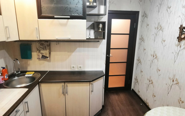 Квартира  Двухкомнатная на Мира 27