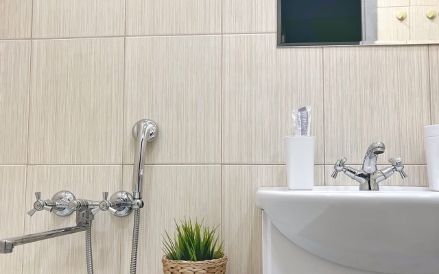 Апартаменты двухкомнатные White Sea Aparts в центре города