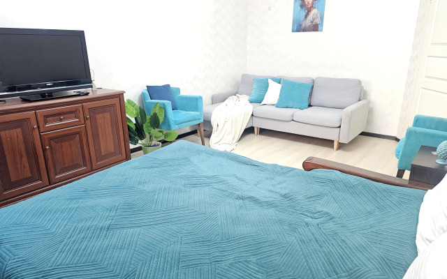 Квартира Теплый Берег в отличном доме