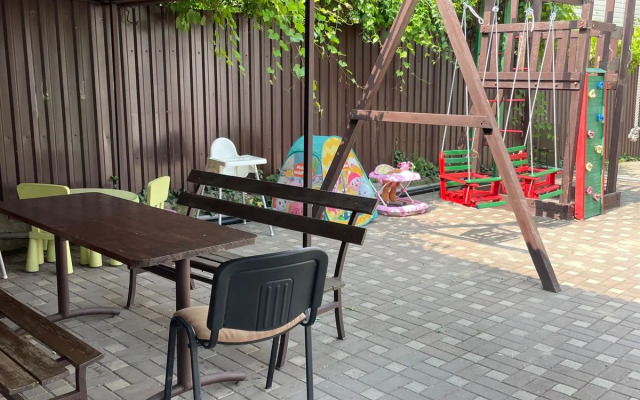 Semeyny Guest House
